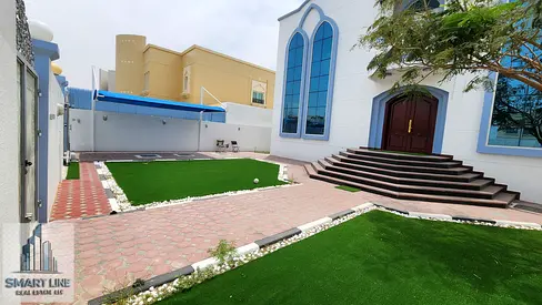 LUXURIOUS 4 BR PLUS VILLA WITH WARDROBES MAJLIS ROOM MAID ROOM LIVING HALLS OUTSIDE NICE SPACE FOR GARDEN AREA HAVE COVERED PARKING