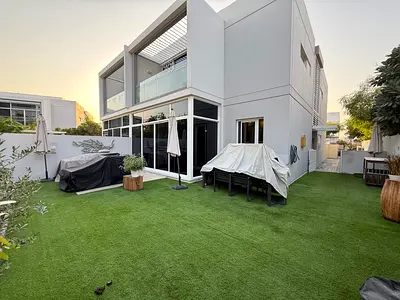 Elegant 4 Bedrooms Single row | Good location