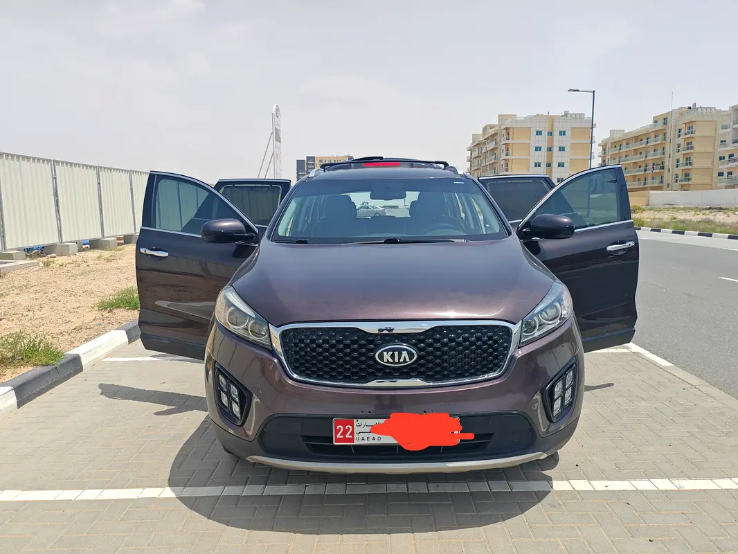 Kia Sorento 2016 — photo 1 of 19