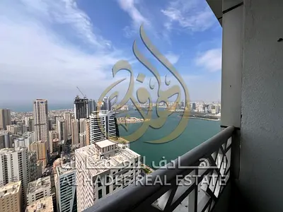 شقة سمارت هوم بإطلالة بحر مباشرة | غرفة وصالة | المجاز 3