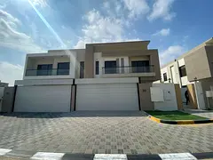 Modern villa for annual rent in Al Hooshi, Sharjah A luxurious villa with a modern design and spacio