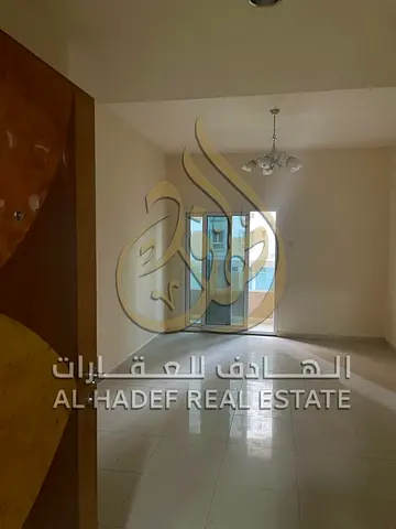 Annual Rent in Sharjah – Al Taawun Area A one-bedroom apartment is available in a prime location near the Dubai exit, offering easy access to Dubai a