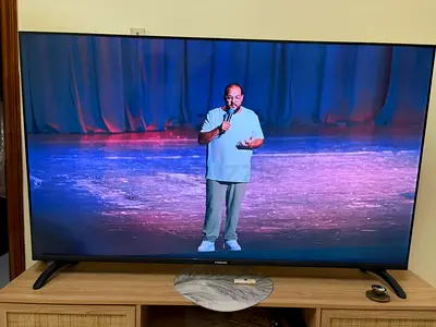 65-inch Smart LED TV Nikai 75189cm AI - Good Condition new2025 model contact me 0502719458