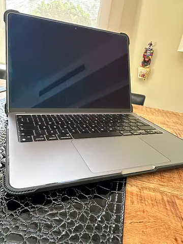 Apple MacBook Air ( M2)