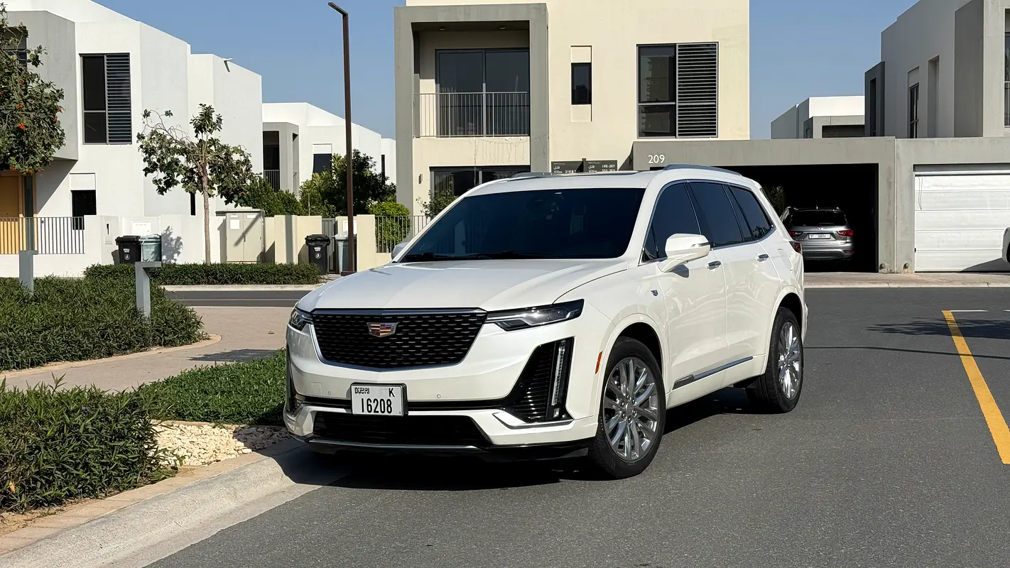 Cadillac XT6 2021 — photo 1 of 19
