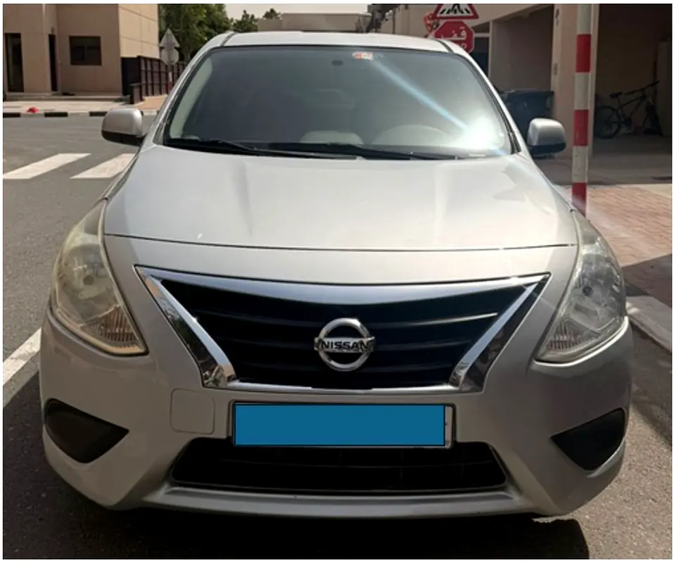 Nissan Sunny 2018 — photo 1 of 7