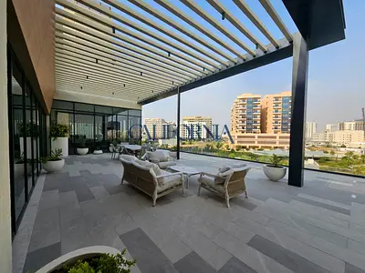 Large Layout | 2 Balconies | Mid Floor