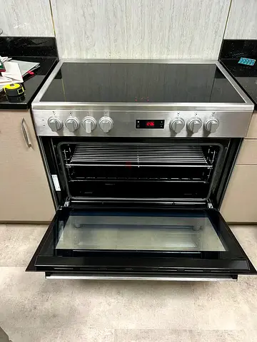 Beko 90X60Cm 5 HOBS electric Ceramic Cooking range  Stainless Steel Color model GM17300GXNS