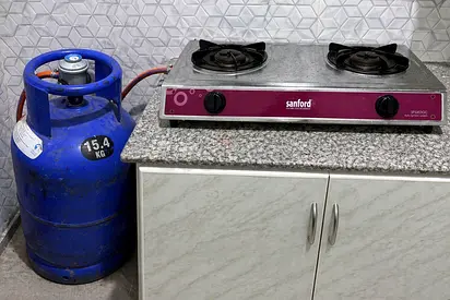 Gas Cylinder with Burner for Sale – Good Condition 🔥