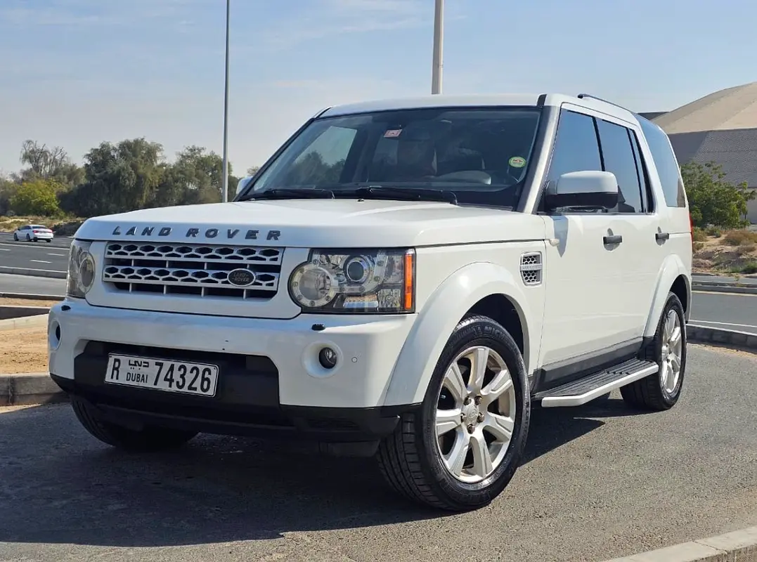 Land Rover LR4 2013 — photo 1 of 8
