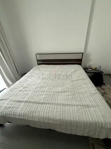 Modern Bedroom Set 180x220 – Bed + Dresser + 2 Nightstands – Excellent Condition
