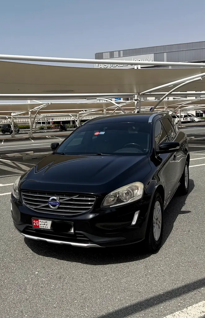 Volvo XC60 2016 — photo 1 of 12