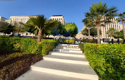 Very Bright & Spacious | Studio | Freehold | Parking Included | Semi-Furnished