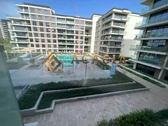 Fully Furnished I Upgraded I Pool View I Balcony