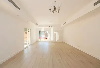 Spacious Villa| Unfurnished 4BR plus maids| Vacant