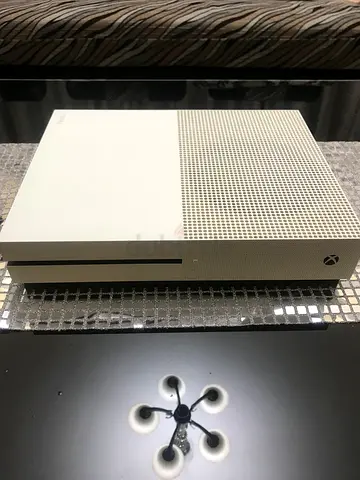 Xbox 1S 1 TB with one controller , negotiable - urgent
