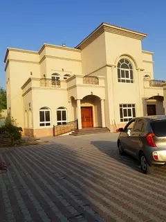 Rooms available for rent in villas !