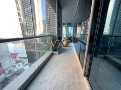 LUXURY APARTMENT | SKYLINE &amp; WATERFRONT VIEWS | MODERN ELEGANCE