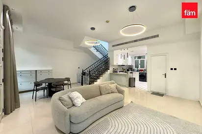 Contemporary | High End Finishes | Turnkey Living