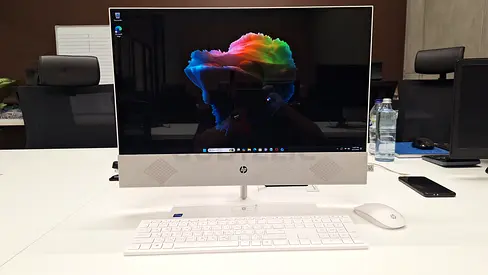 HP All-in-One Desktop with Keyboard and Mouse - White