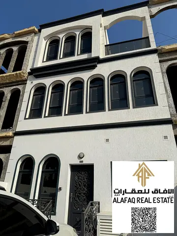 تاون هاوس للإيجار في أب تاون الزاهية – 3 غرف، تصميم عصري، طابقين + أرضي، موقع هادئ وسعر مناسب للعائلات