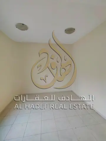 شقة للإيجار في القاسمية (الند) الشارقة | غرفتين وصالة | إطلالة مفتوحة | طابق مرتفع | باركن اختياري