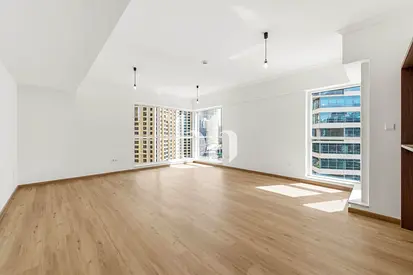Spacious | Chiller Free | Marina View