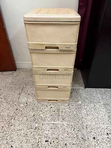 Multi-Drawer Storage Unit for Home or Office