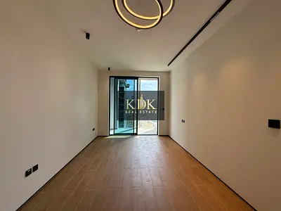 غرفة نوم واحدة | رايز ريزيدنسز JVC | شرفة مطلة على المدينة