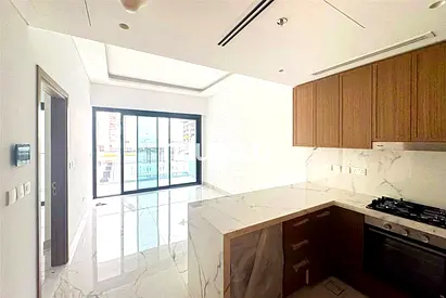 Exclusive | Vacant | New | Original Price