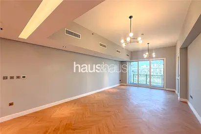 Vacant Now | Best Price | Upgraded Throughout