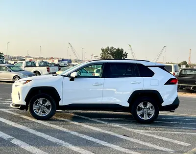 صورة 4 لـ 2025 Toyota RAV 4
