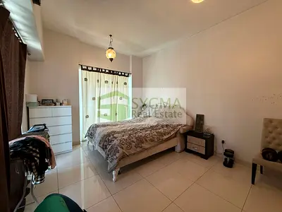 Spacious | Well Maintained | Lake View