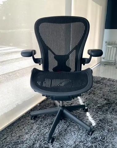Aeron Herman miller chair size B