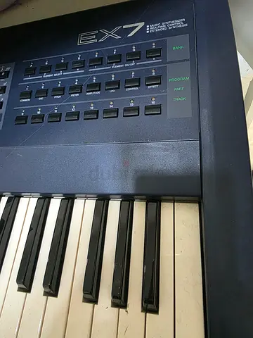 Used Casio EX-Z700 Electric Keyboard / Synthesizer - Good Working Condition