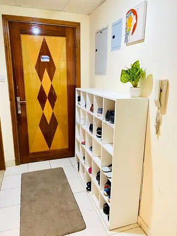 EXECUTIVE MALE INDIAN BED SPACE ROLLA