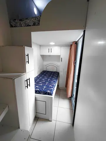 متاح من الان سكن جديد شباب في البرشا قريب علي مول الامارات