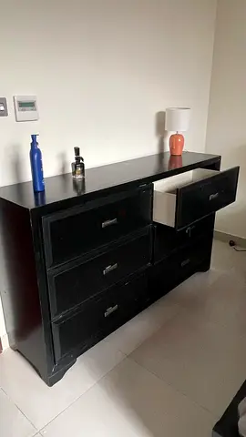 Solid Black 6-Drawer Dresser / Chest — Good Condition