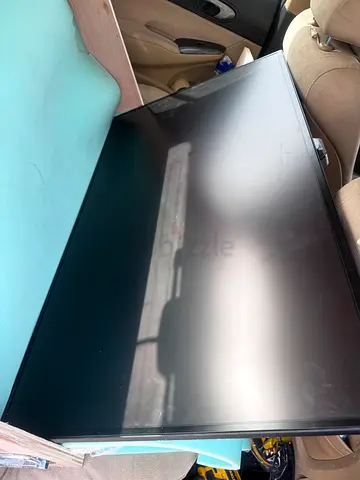 LG 43UN700-B display 43 Inch Class 4K UHD (3840 X 2160) IPS