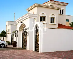 Well-Maintained Commercial Villa | Private Access | Ideal for Business