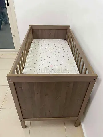 Wooden Baby Crib with Mattress - Good Condition