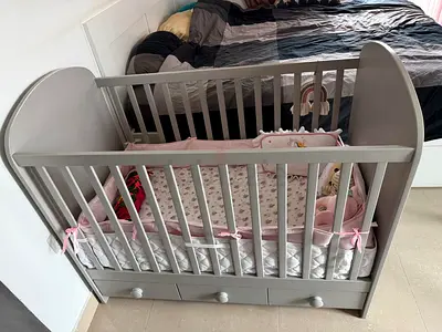 IKEA BABY COT W MATTRESS