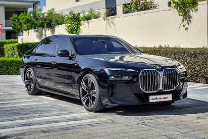 AED 4665/month | 2023 BMW 7-Series 735i | GCC Specs | Ref#452410