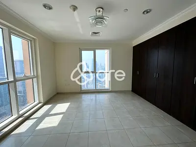 SPACIOUSE | VACANT | STABLE VIEW