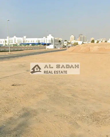 🏡 للبيع – أرض سكنية مميزة في الشارقة (منطقة العزرة)