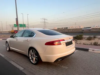 صورة 14 لـ 2010 Jaguar XF