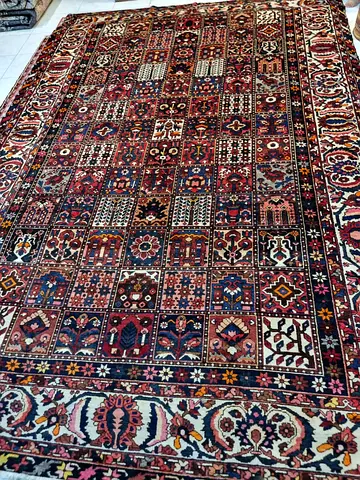 Handwoven boktaria Traditional Middle Eastern/ European Rug — Excellent Condition