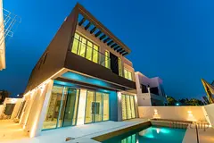 Brand New | Custom Built | Elevator