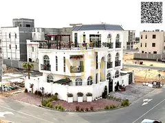 🏡✨ Own your dream villa and invest in a sophisticated style in a luxurious villa in the heart o