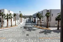 Modern Living | Spacious Townhouse | Near Downtown